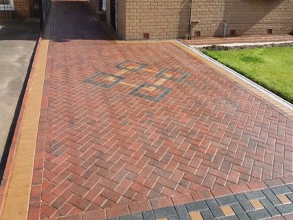 Harrogate's Experts in Paving & Landscaping